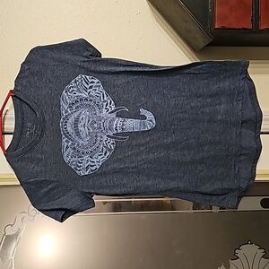 Zoe + Liv ladies top